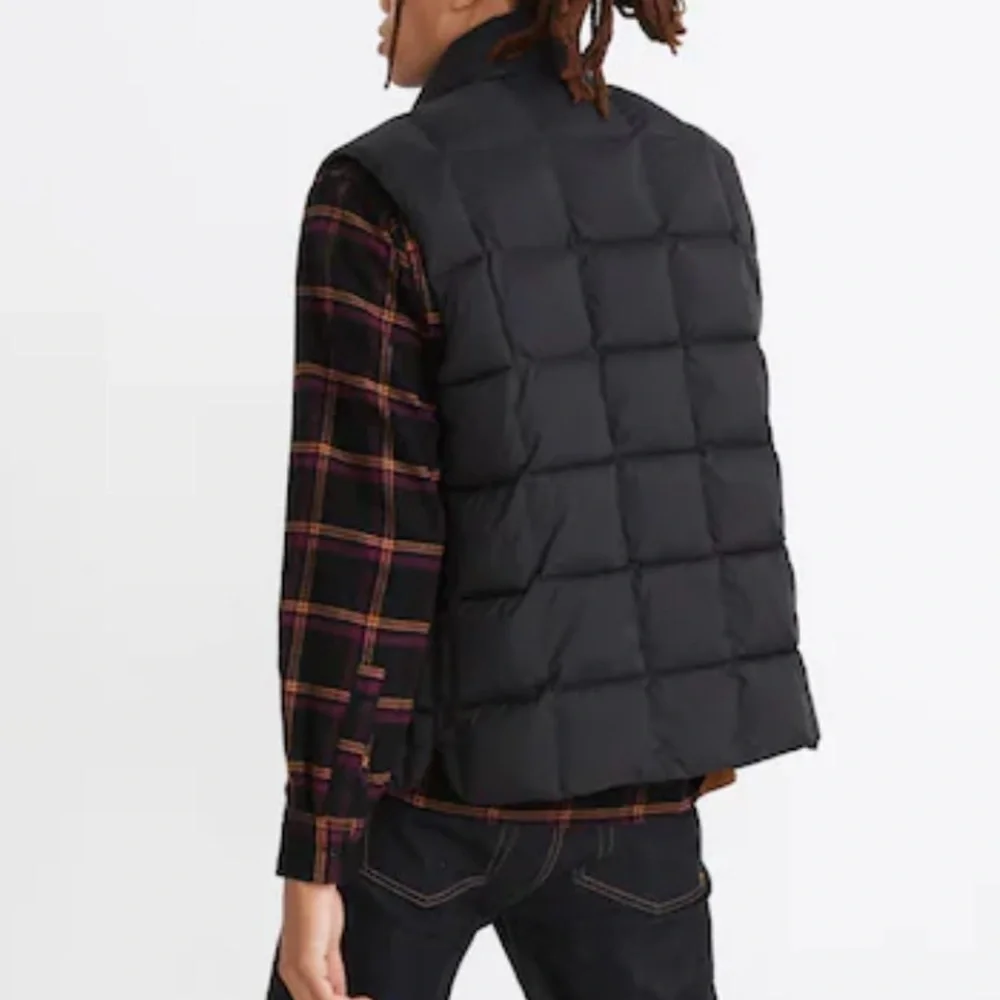 Madewell Quilted Puffer Vest - Picture 11 of 16